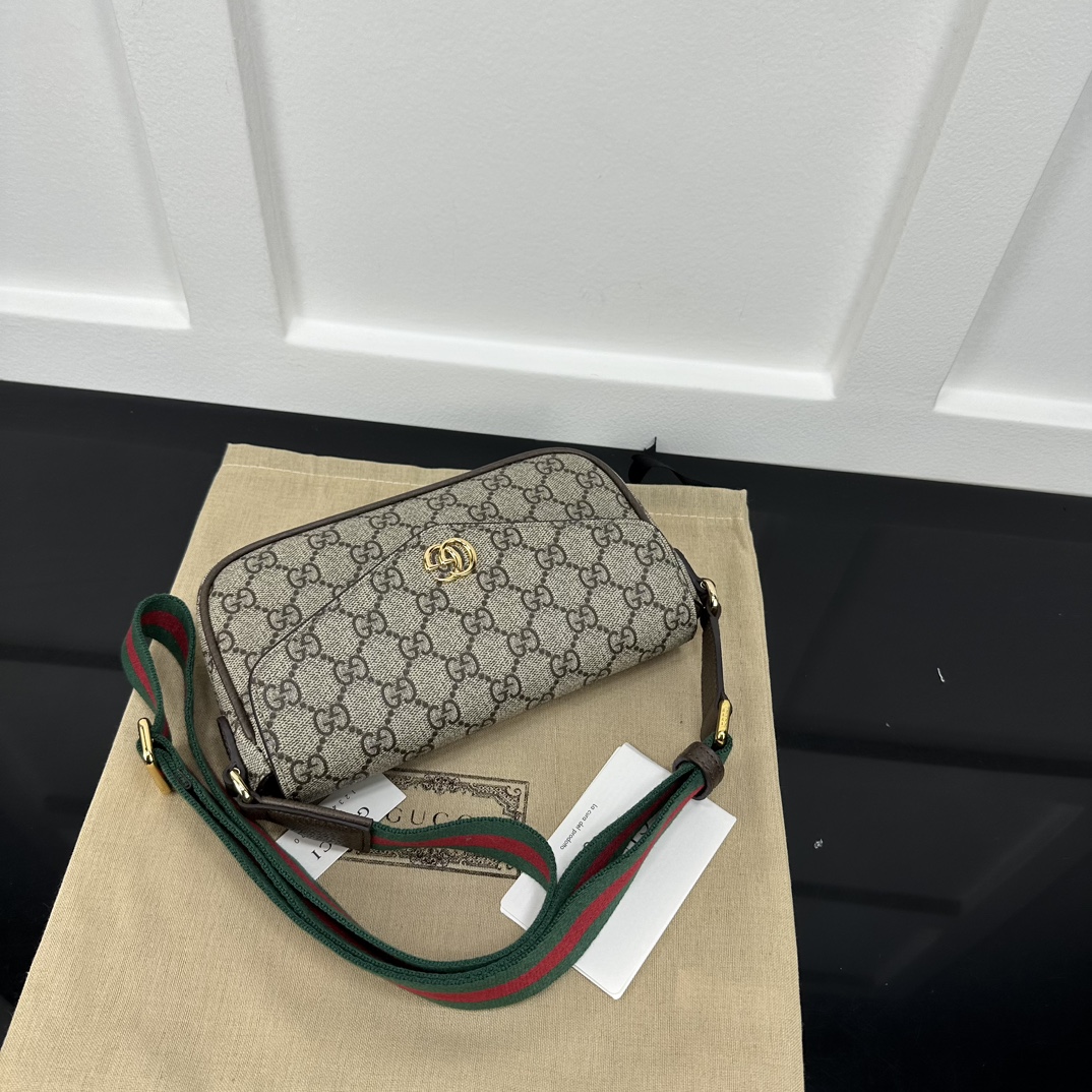 Gucci Satchel Bags